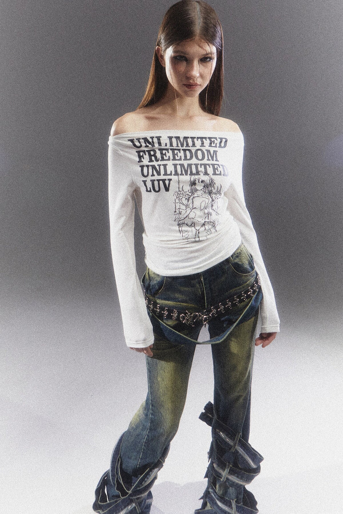 Blusa anime monospalla a maniche lunghe