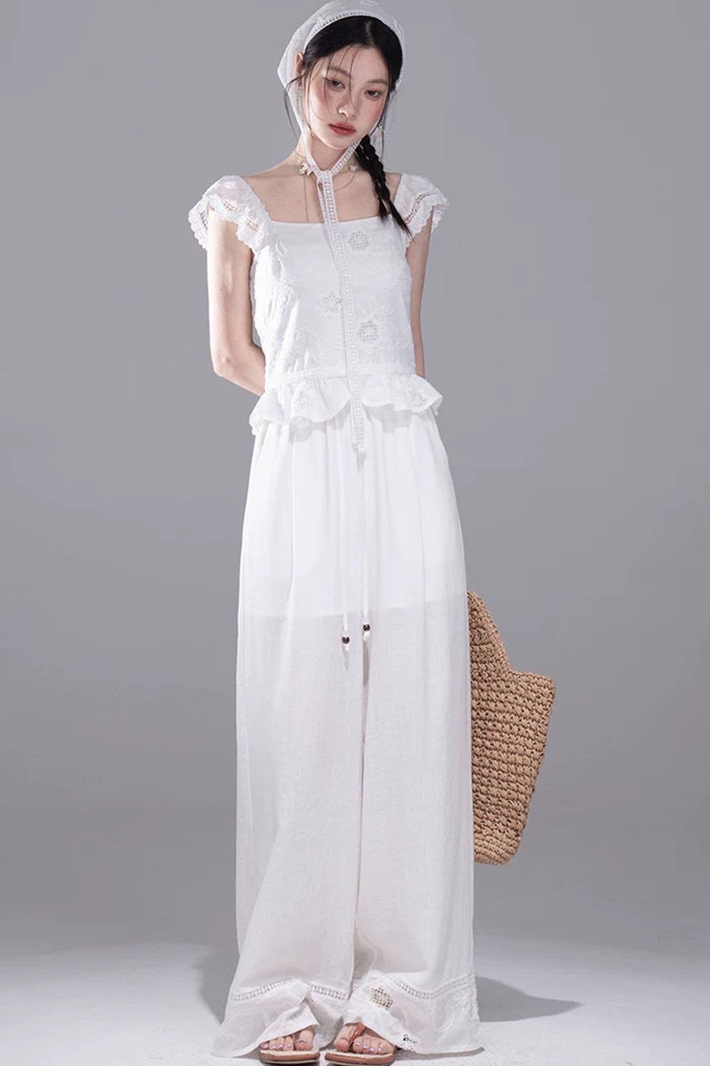 Moon White Lace Top Pants Set-Up