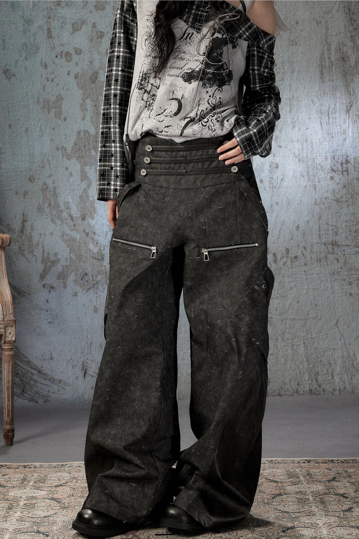Black Patchwork Ripped High-Waisted Cargo Pants