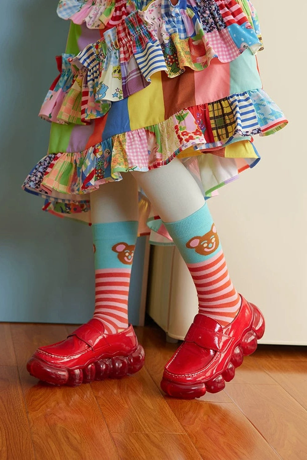 Ensemble de chaussettes mi-mollet à rayures colorées avec ours