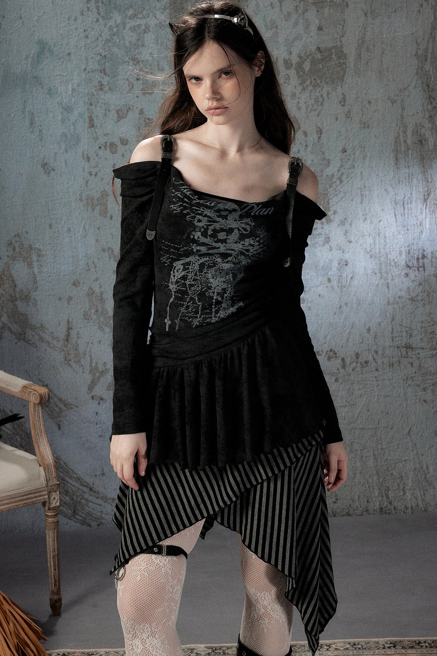 Vintage Off-Shoulder Spaghetti Dress