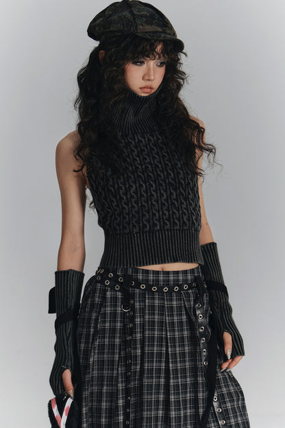 Short Backless Slim-Fit Knit Top with Tie Sleeves