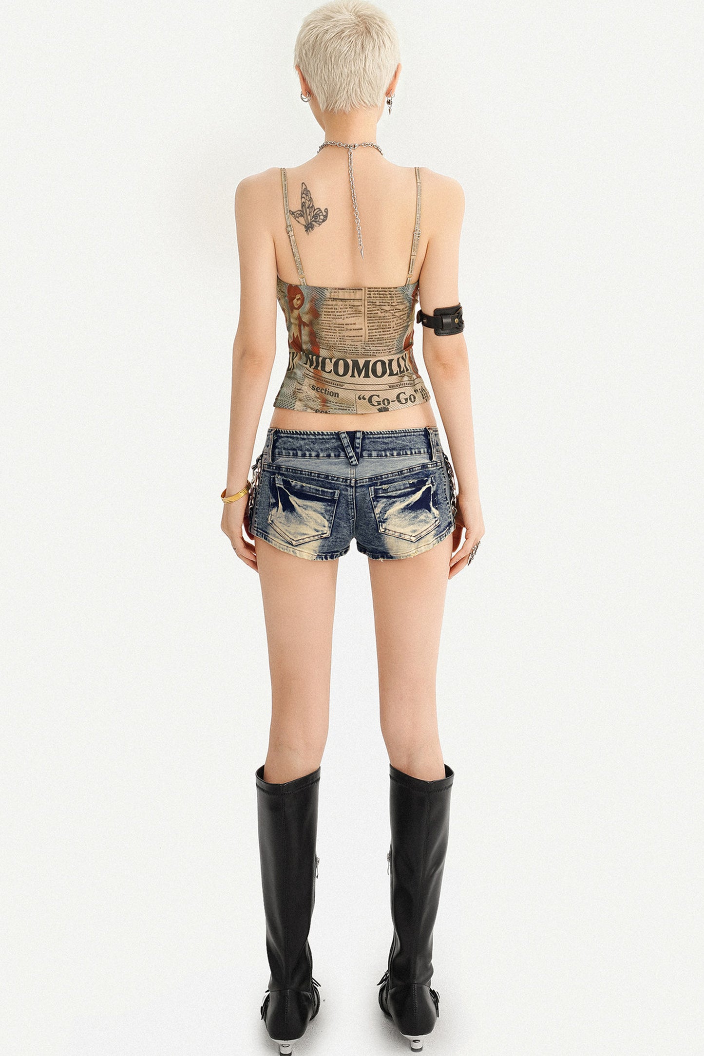 Low Rise Distressed Denim Shorts With Zipper Detail