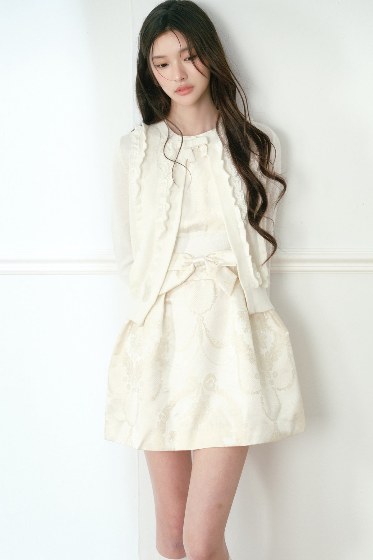 White Lace Trim Short Knit Vest Cardigan