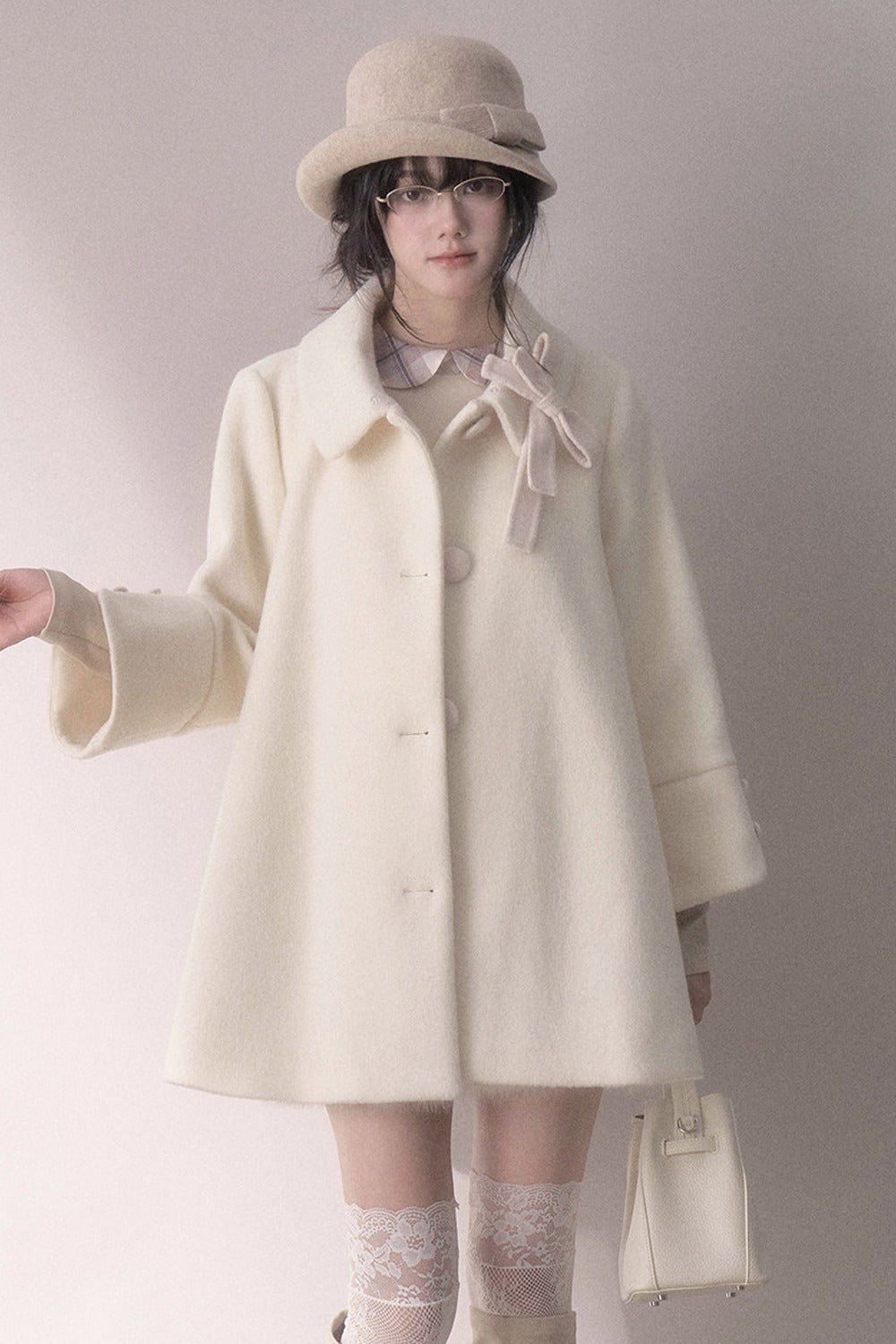 루즈핏 리본 피터팬 칼라 울 코트