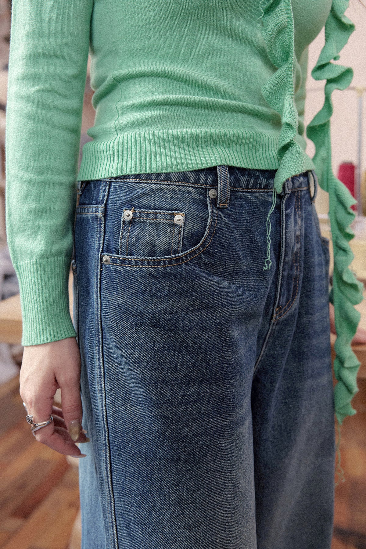 Straight-Leg Frayed Hem Denim Jeans