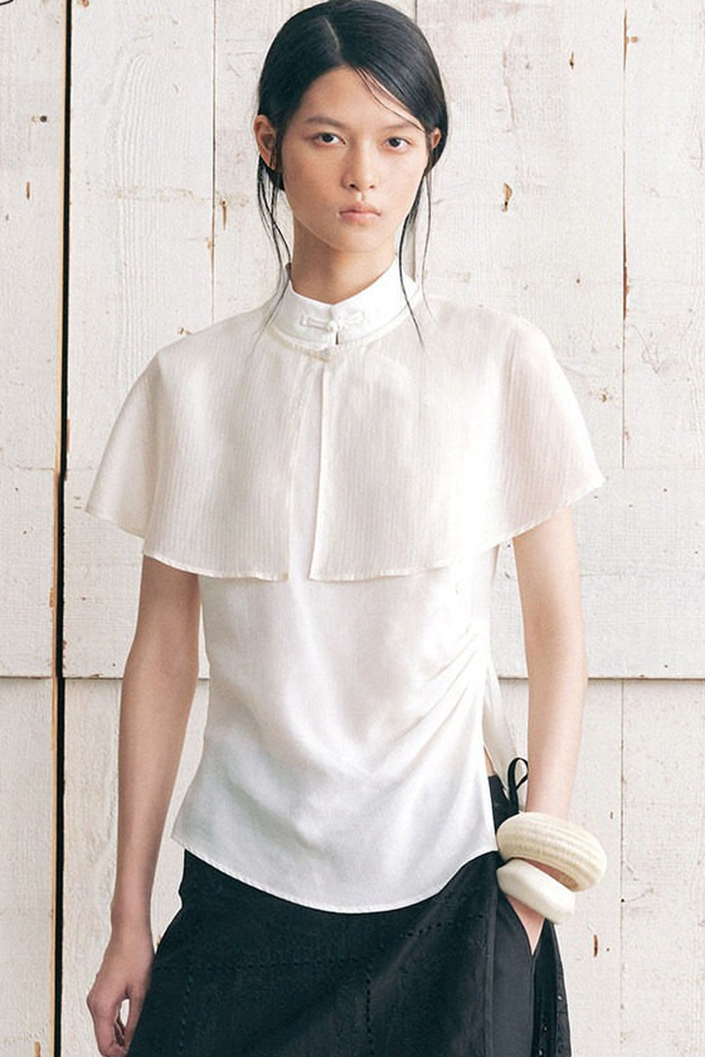 Detachable Shawl Collar Sleeveless Shirt