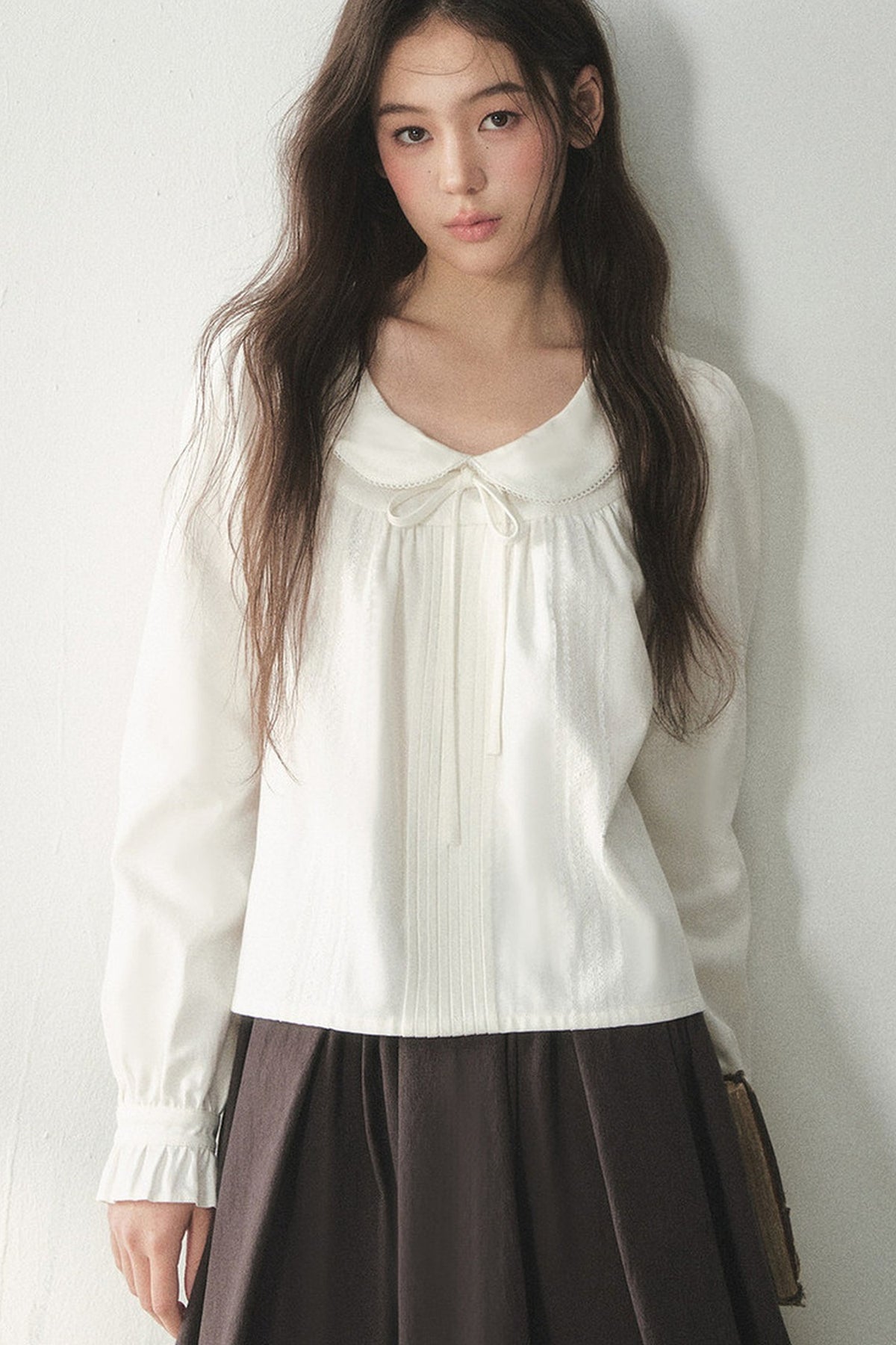 White Doll Collar Lyocell Blouse