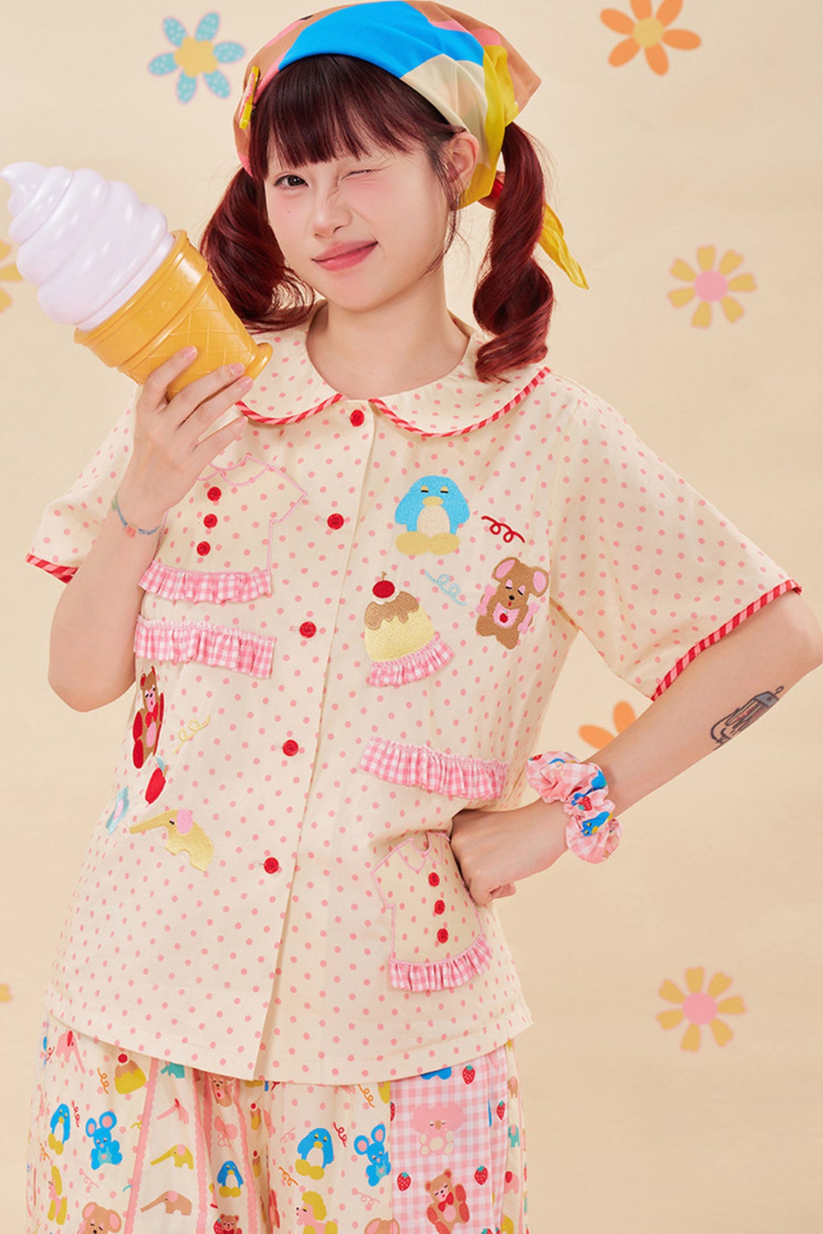 Animal Embroidery Lace Doll Collar Blouse