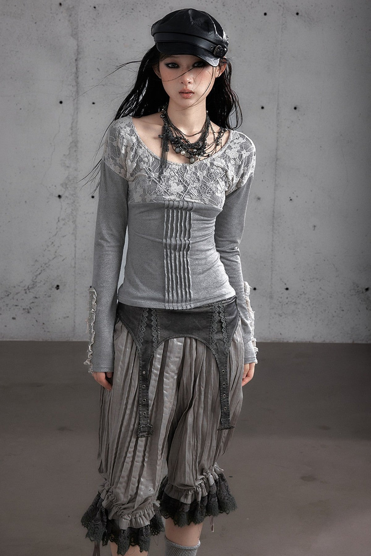 蕾絲拼接刺繡Long sleeve針織上衣