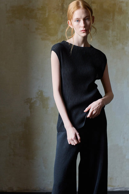Black Linen Knitted T-Shirt