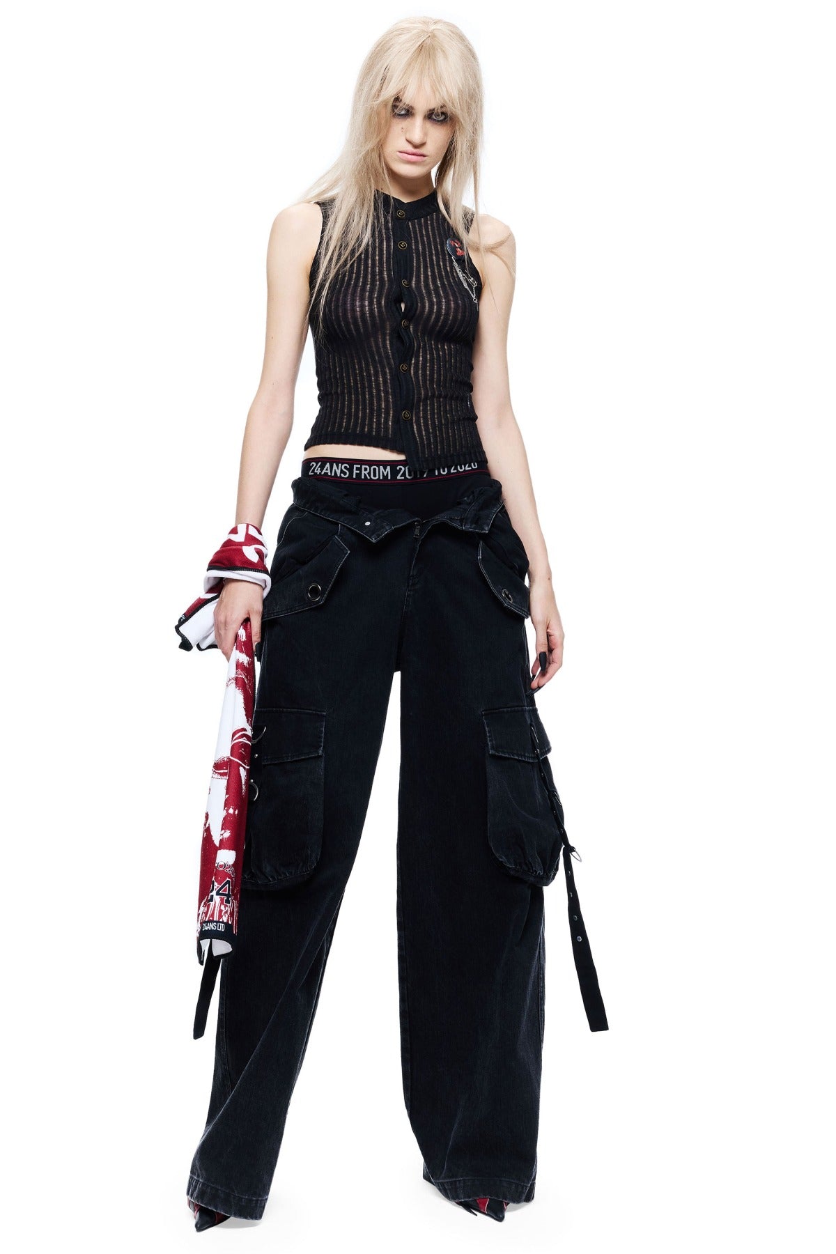 Washed Multi-Pocket Cargo Metal Eyelet Ribbon Jeans