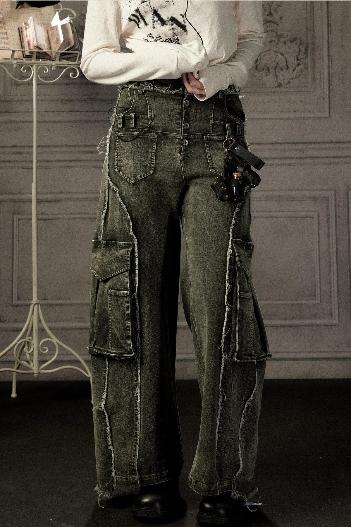 High-Waisted Wide-Leg Cargo Jeans