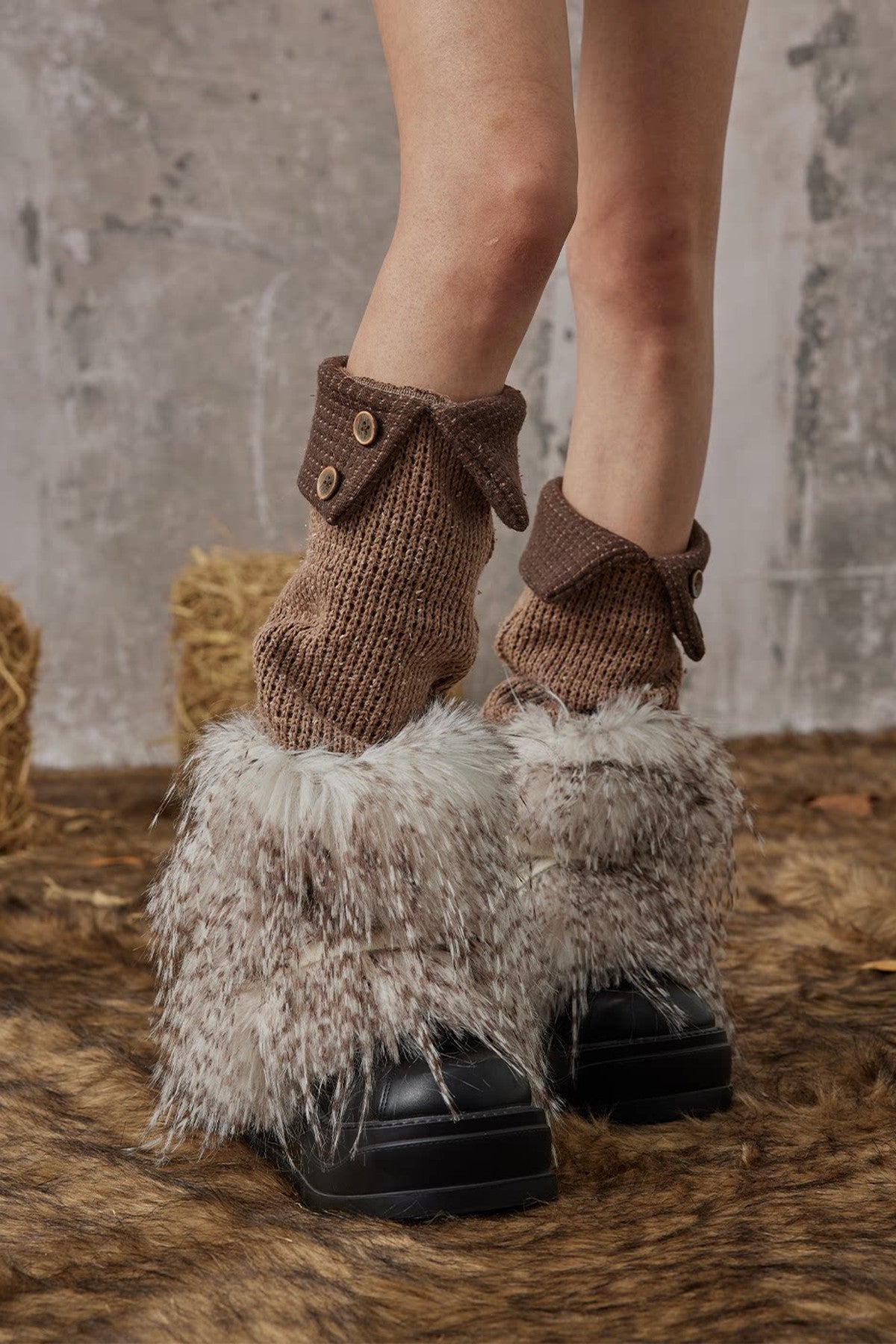 Retro Y2K Flauschige Stulpen mit Knöpfen