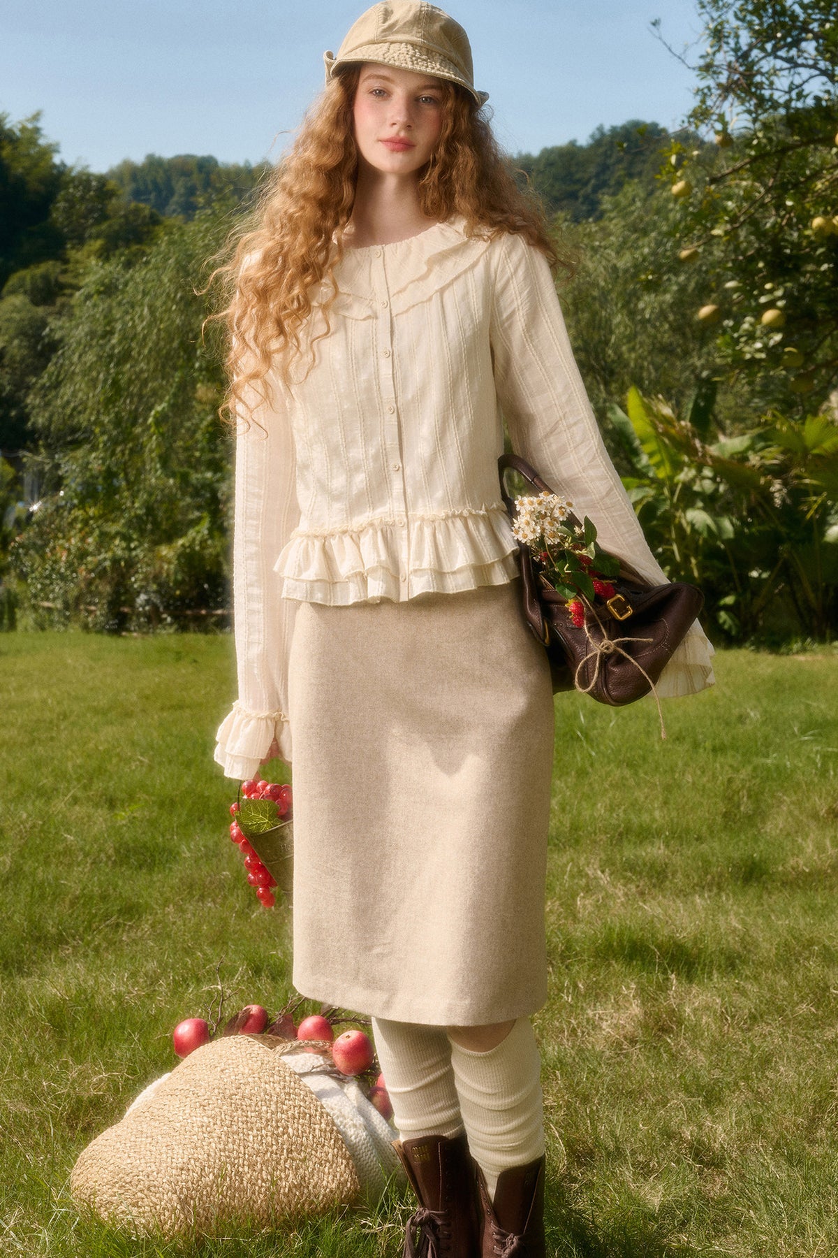 Set aus Baumwollhemd und Wollrock