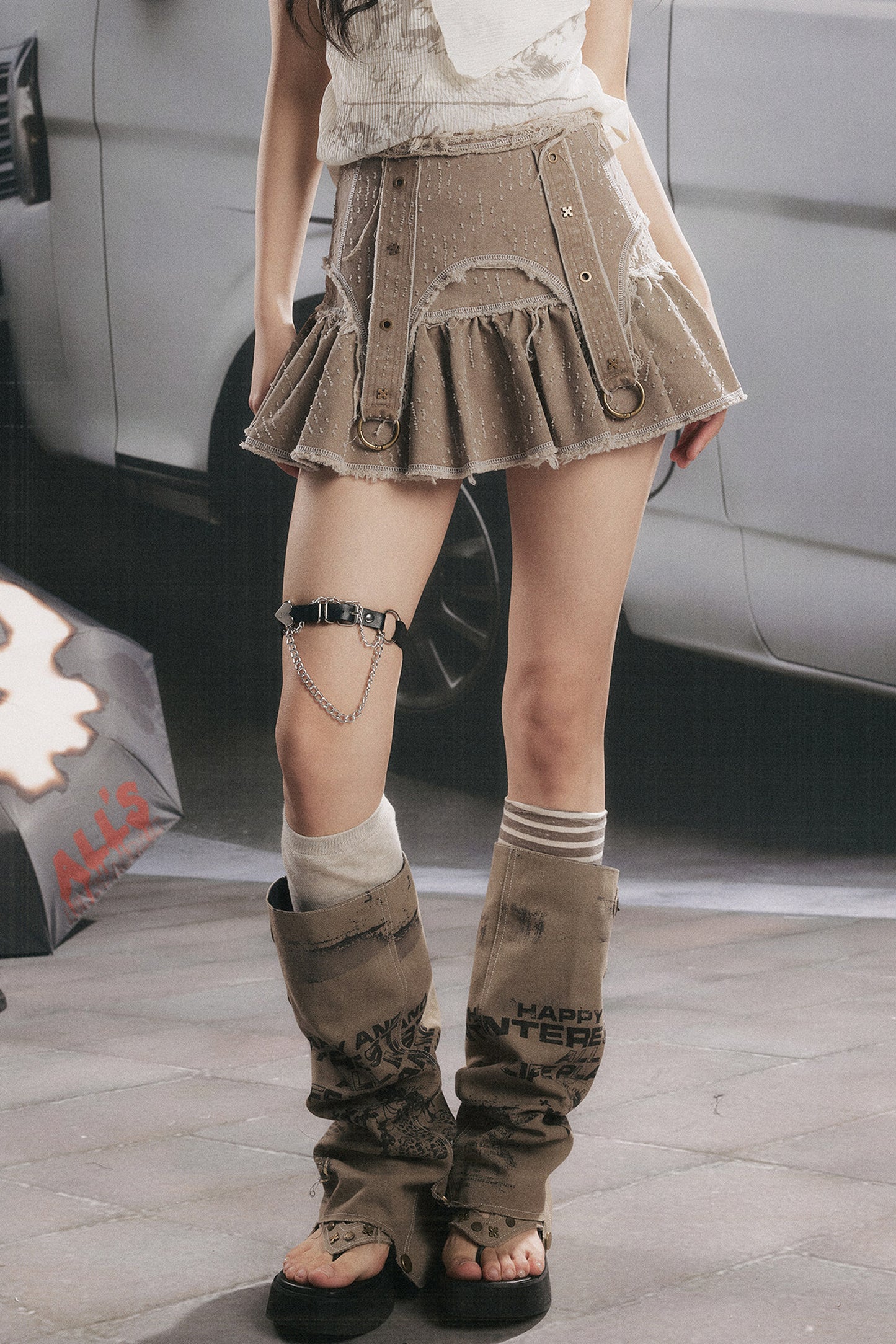 Vintage Pleated High-Waisted Short Skirt