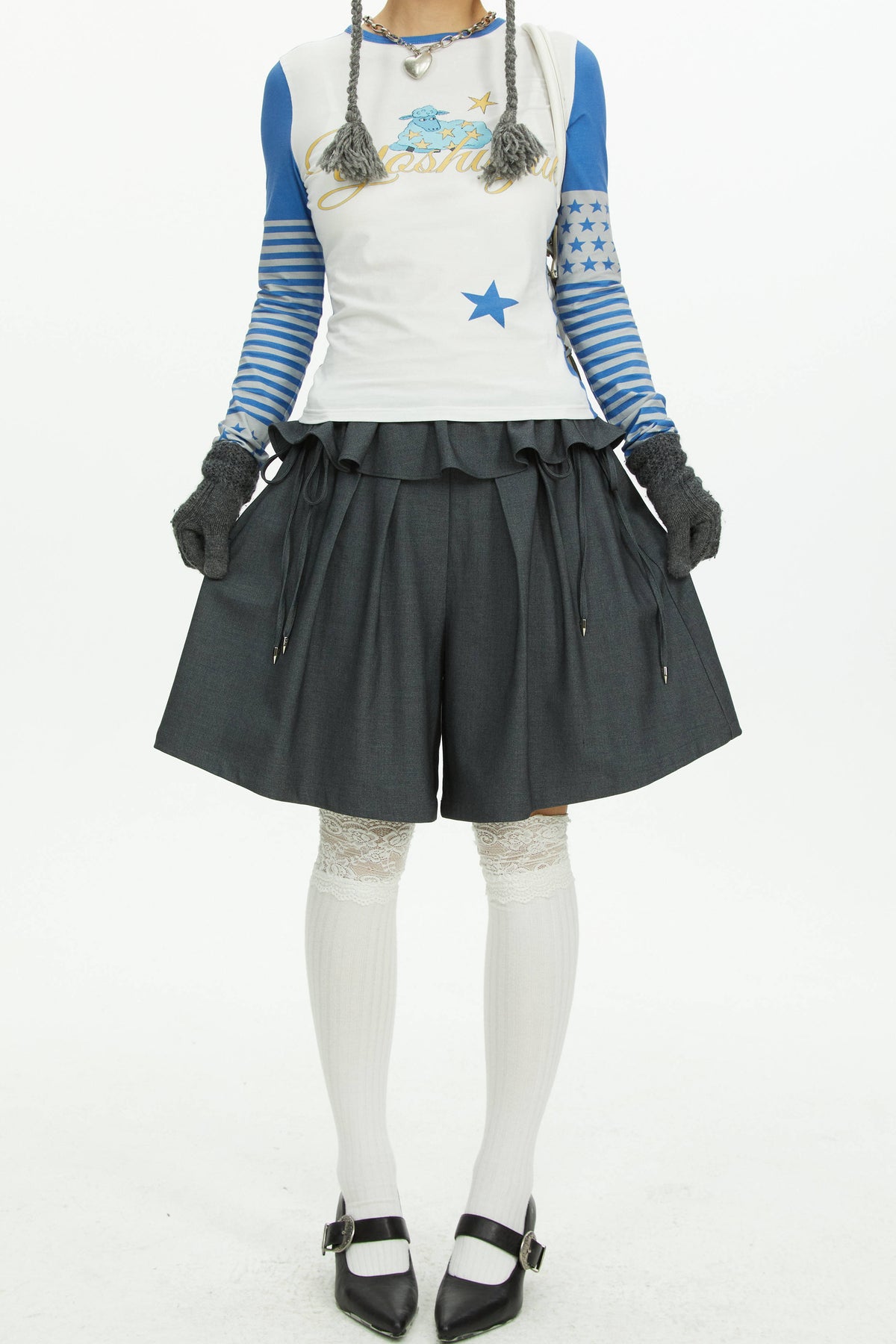 Short taille en dentelle à jambes larges gris