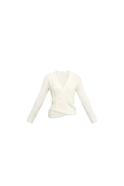 Top in maglia con scollo a V e bavero incrociato
