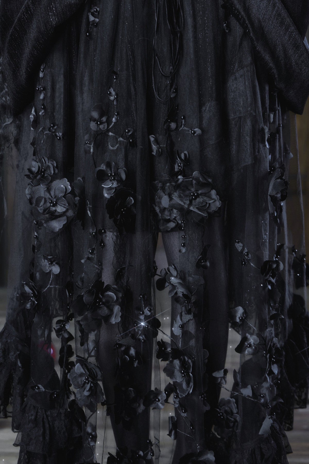 Gothic Embroidered Velvet Tail Skirt