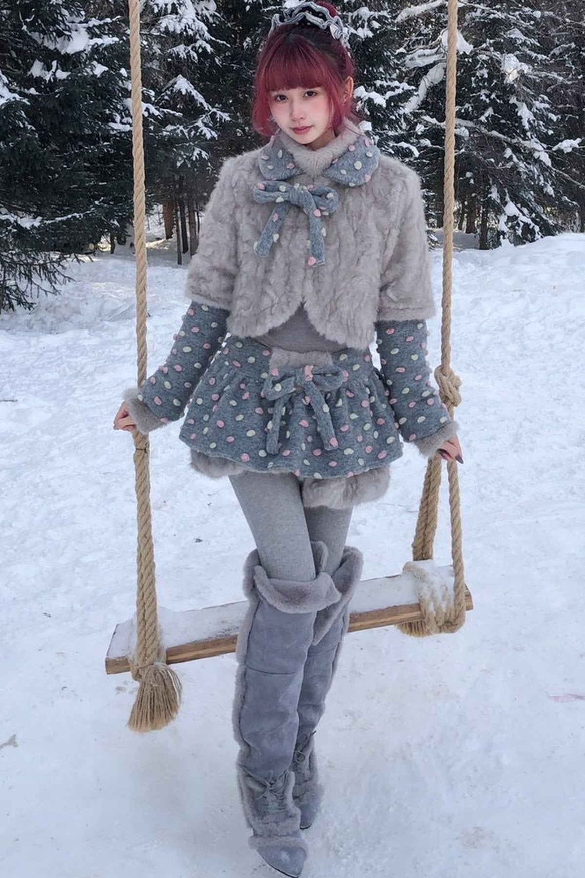 Vintage-Style Fur Patchwork Polka Dot Gray and Pink Set-Up