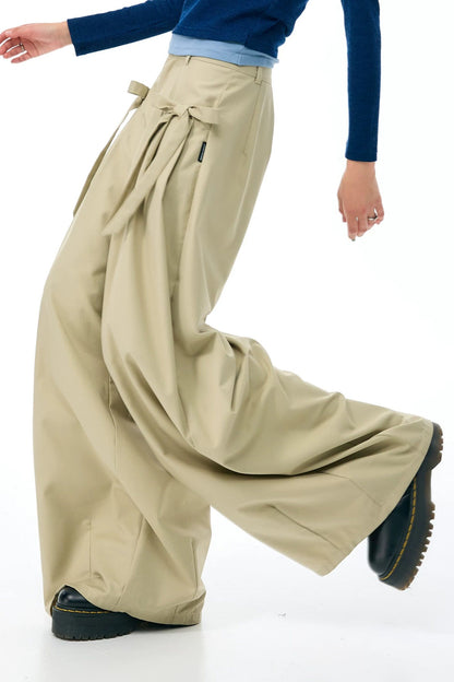 Pantalon abricot lacté à nœud