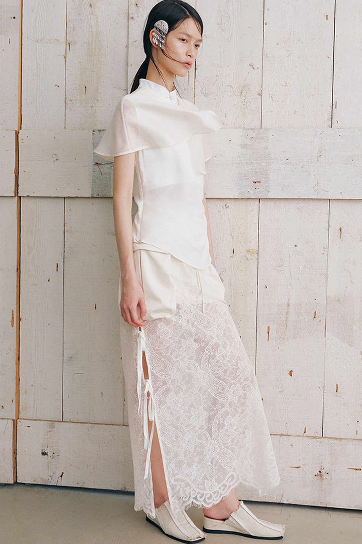 Detachable Shawl Collar Sleeveless Shirt