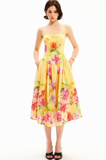 Tropisches geblümtes Lyocell-Trägerkleid