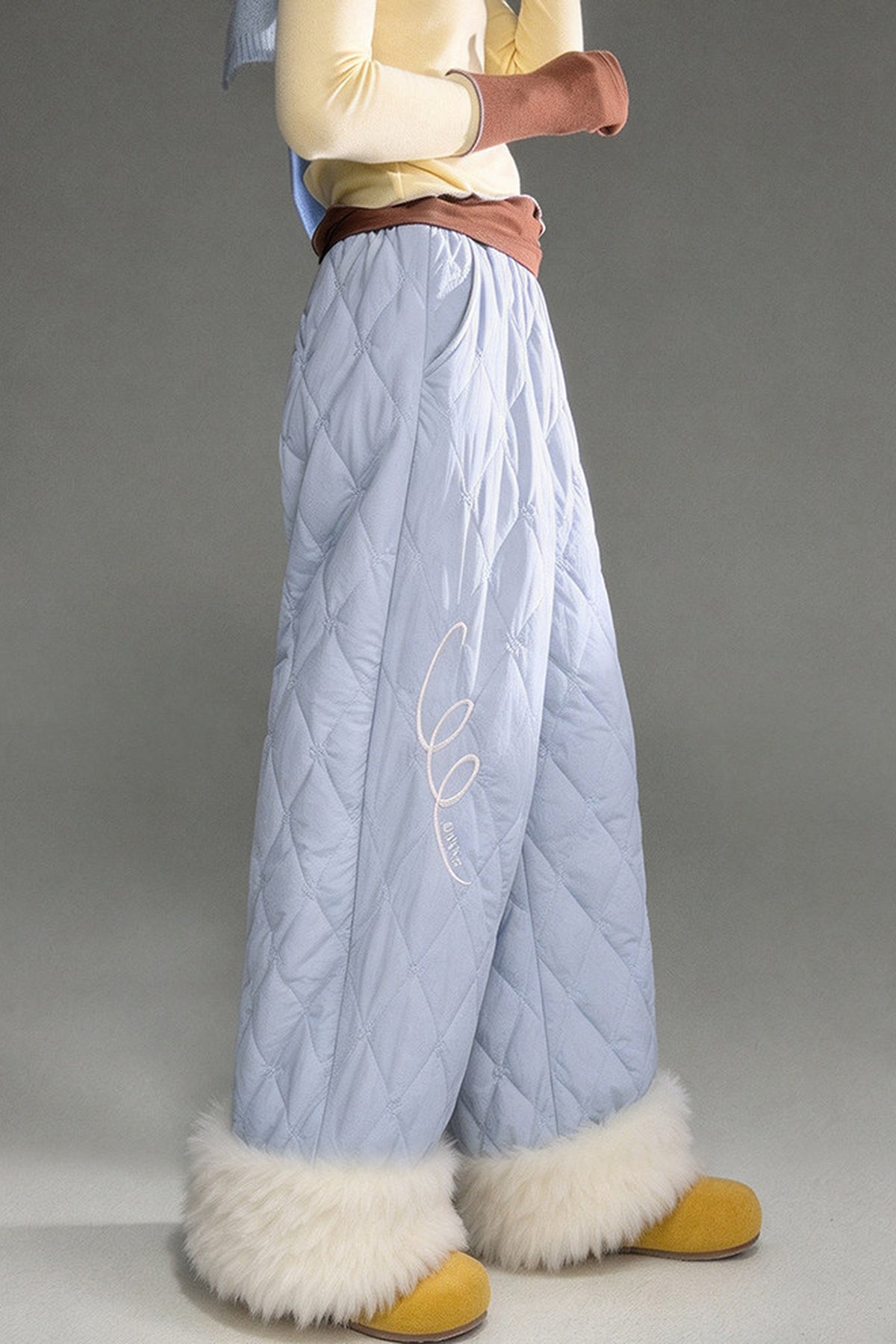 Star Embroidery Quilted Wide-Leg Pants