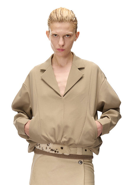 Pulloverjacke mit Patchwork, Falten, Taschen und Anzugkragen