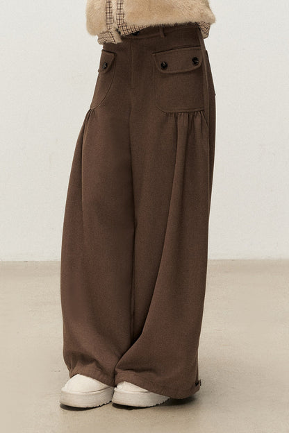 Three-Dimensional Straight-Leg Pants