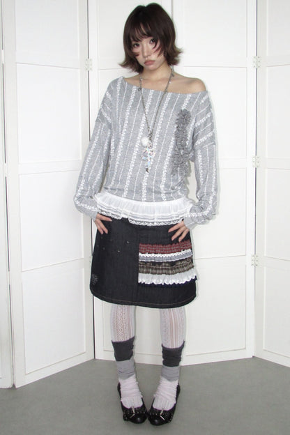 3D Corsage Lace Hem T-Shirt