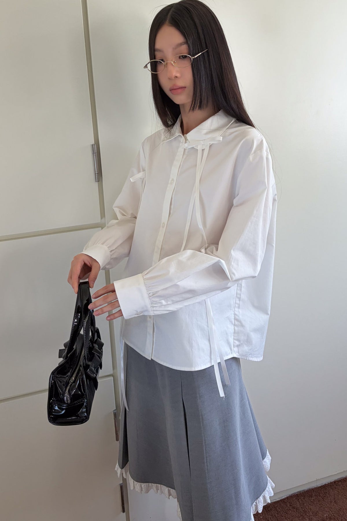 Pleated White Bow Doll Collar Shirt