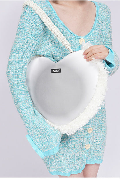 Borsa a tracolla in peluche Y2K