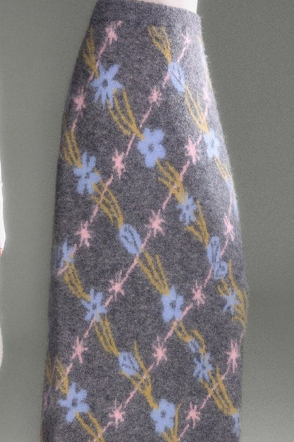 Tulip Floral Jacquard Knit Tassel Skirt