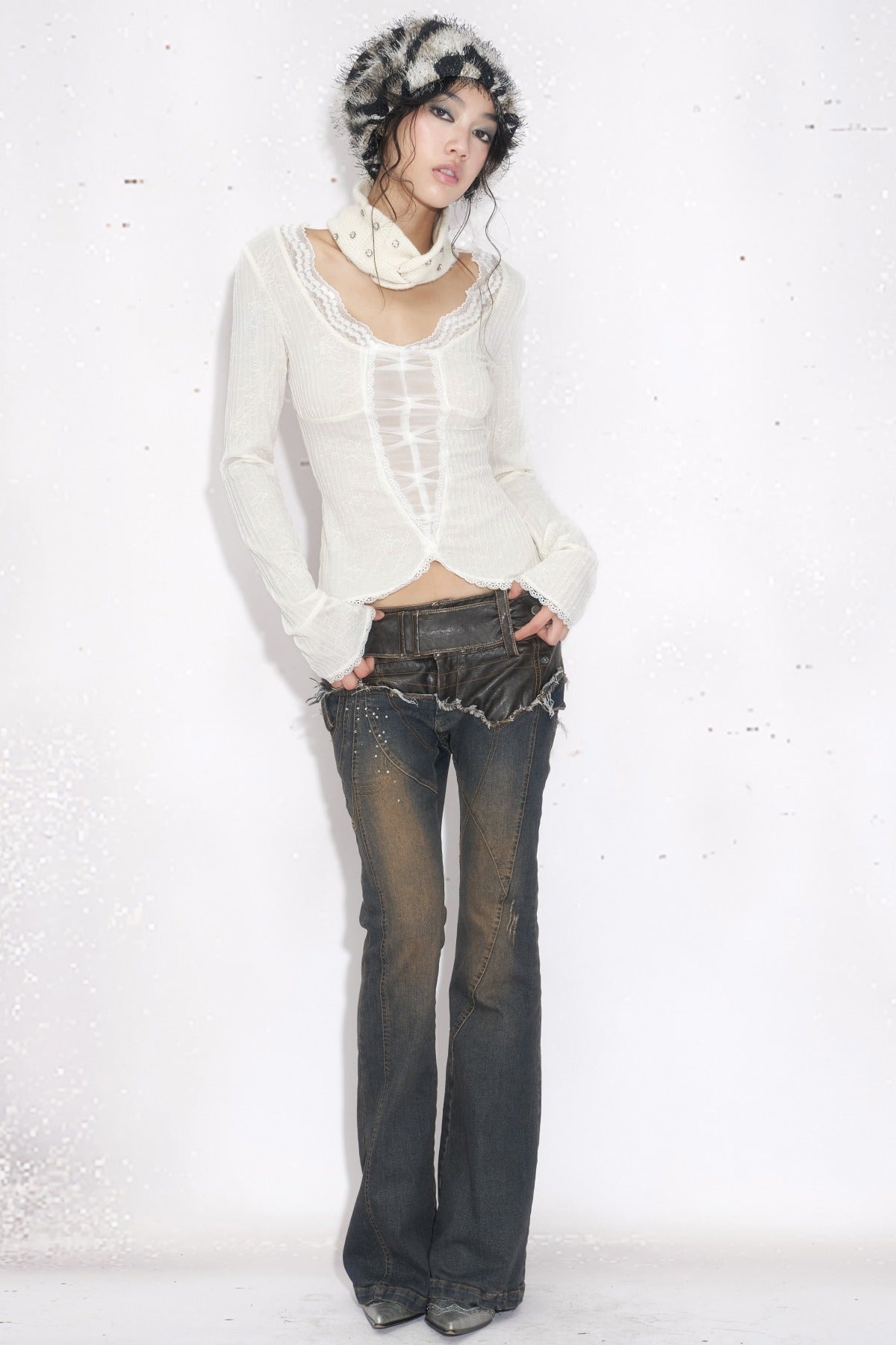 White Long-Sleeved Lace Knit Top