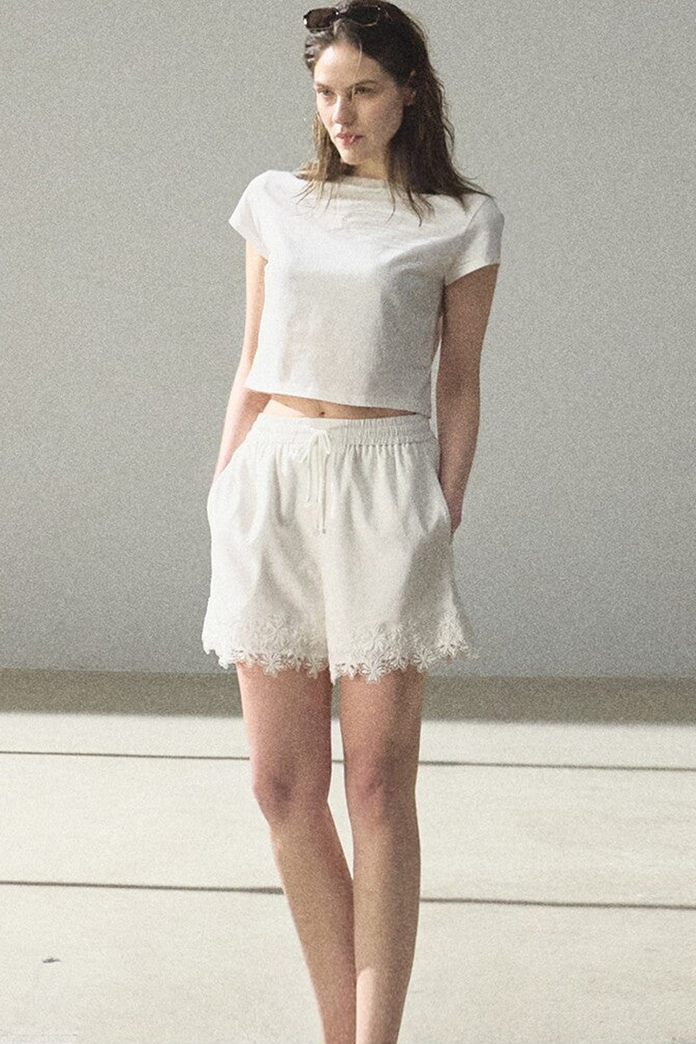 Cropped Wide-Leg Lyocell Lace Pants