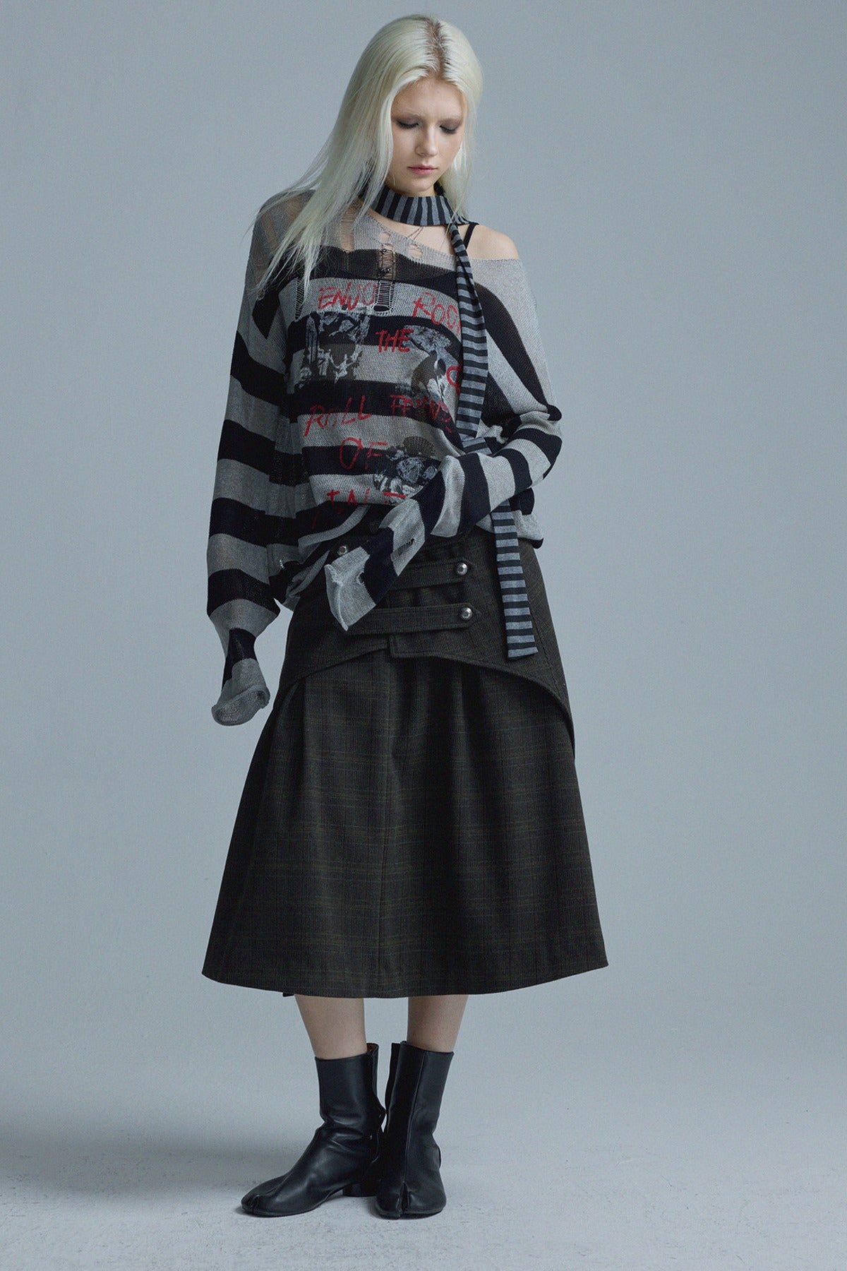 Top in maglia a righe punk a maniche lunghe