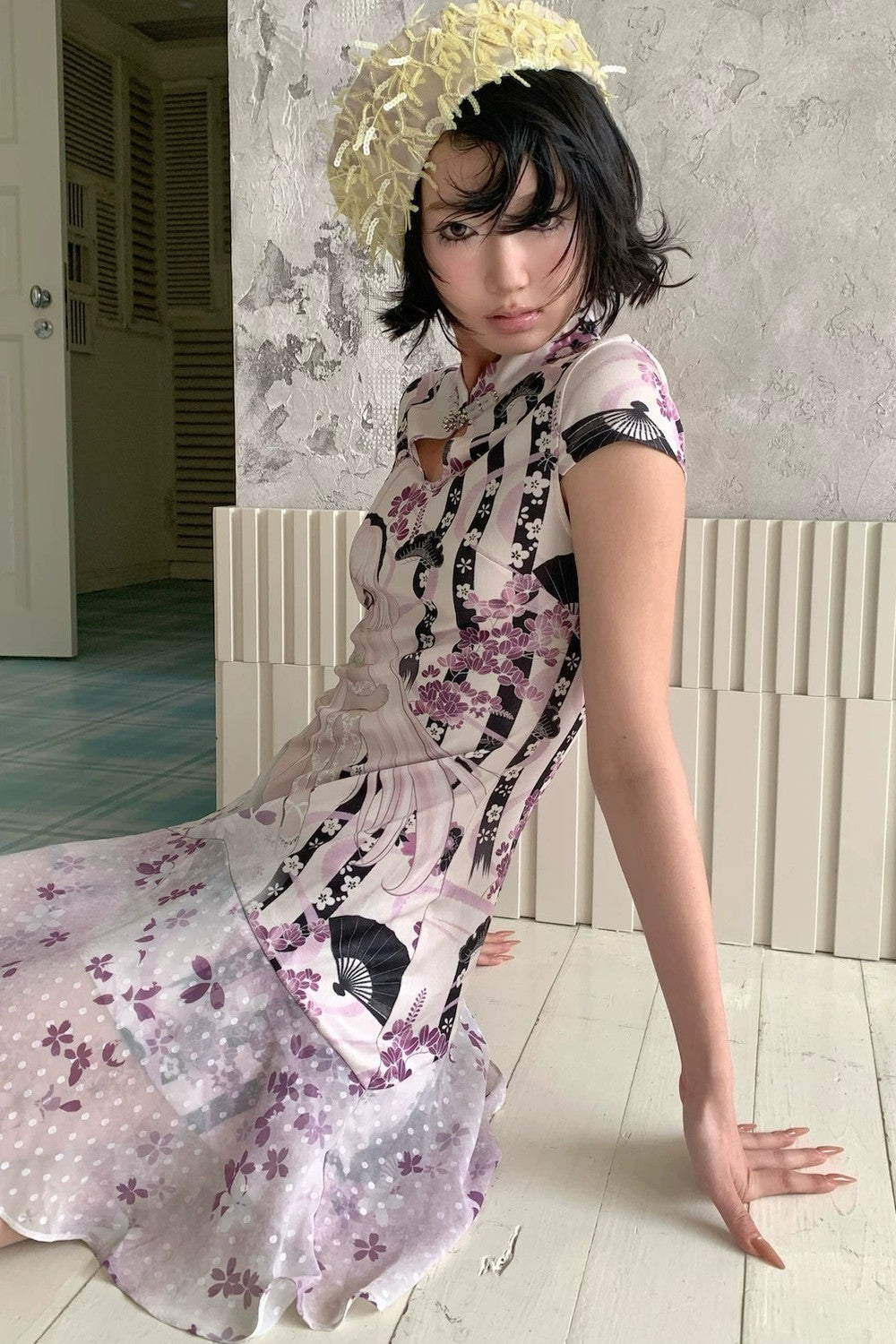 Lila Retro-Qipao-Kleid mit Blumenmuster