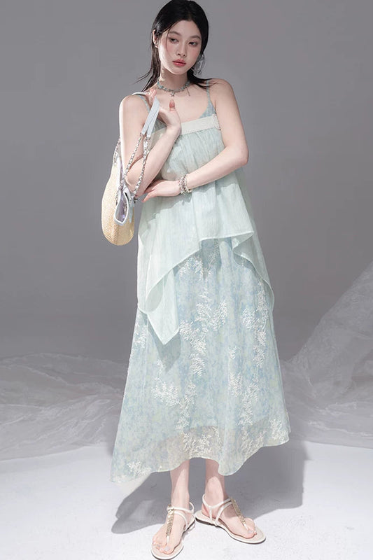 Glänzendes aquagrünes Trägerkleid-Set