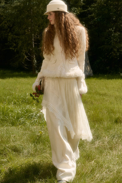 Flauschige kurze Jacke mit Stehkragen und Taschen