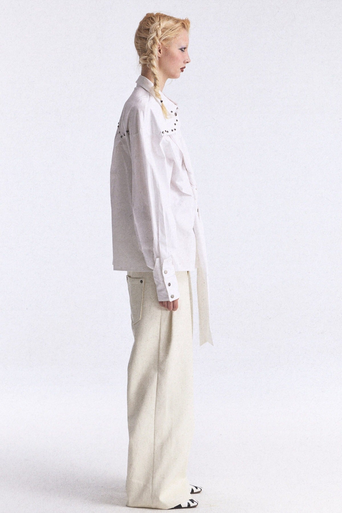 Studded Lace-Up Three-Dimensional Cut Shirt