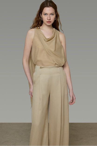 Unspoken gilet dal design di nicchia