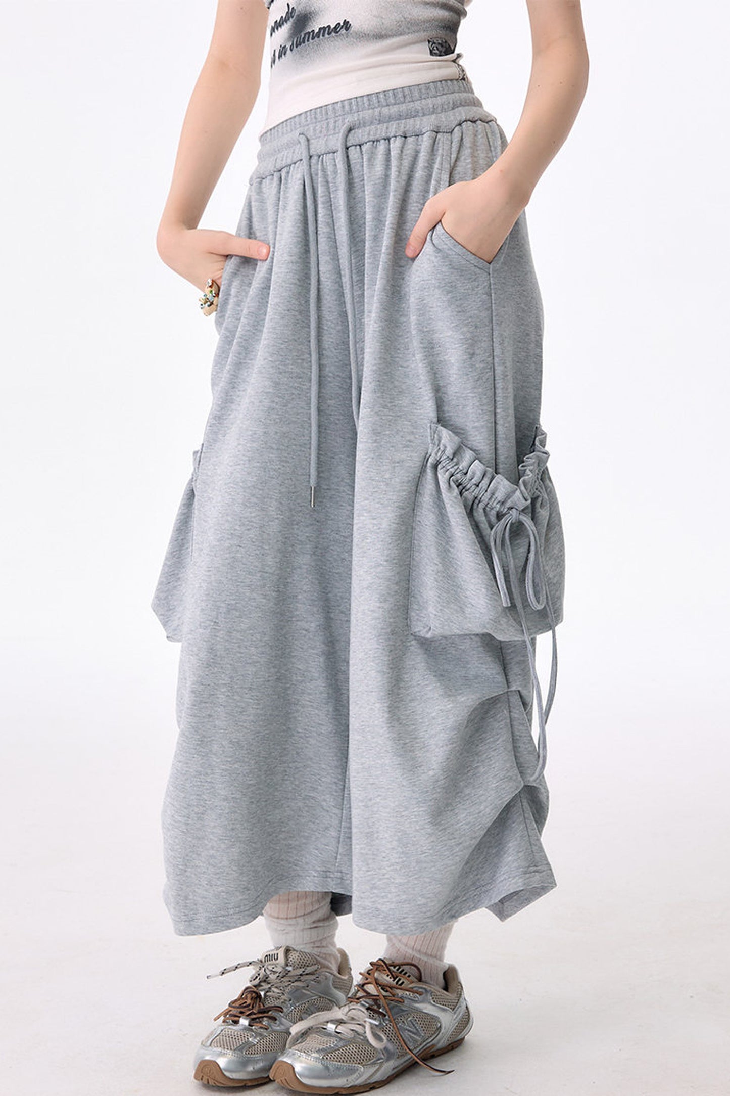Gray Drawstring Pocket Wide-Leg Sweatpants