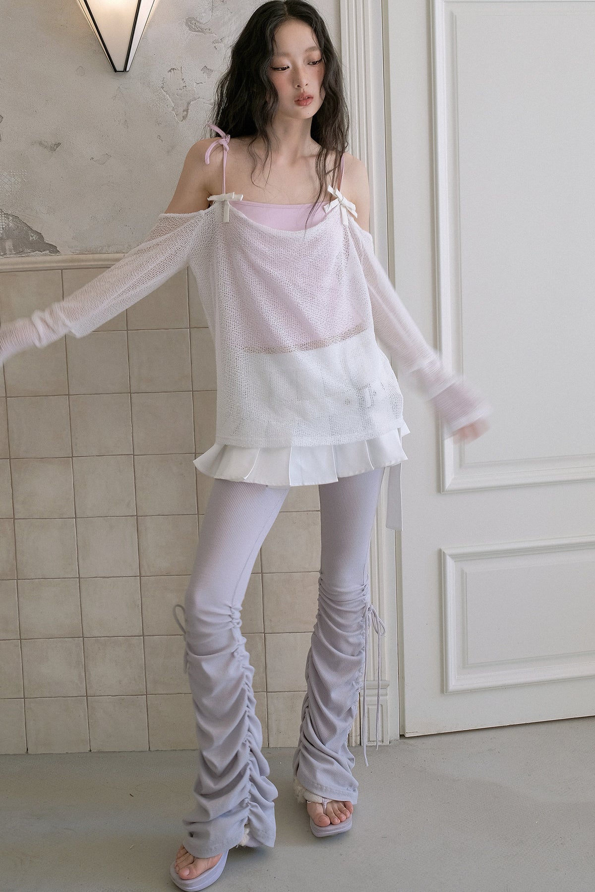 Schulterfreies Mesh-Camisole mit Schleifenband und Überwurf-Set