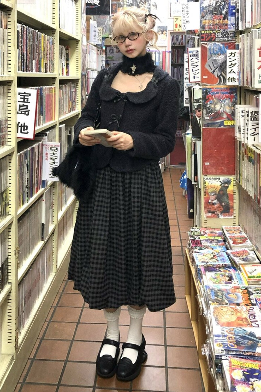 蝴蝶結羊毛外套與花苞裙套裝