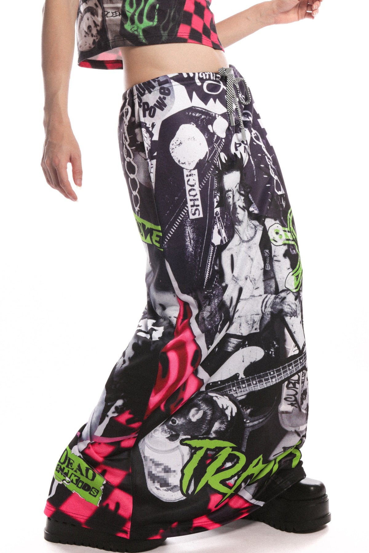 Bodenlanger Rock mit Punkrock-Print