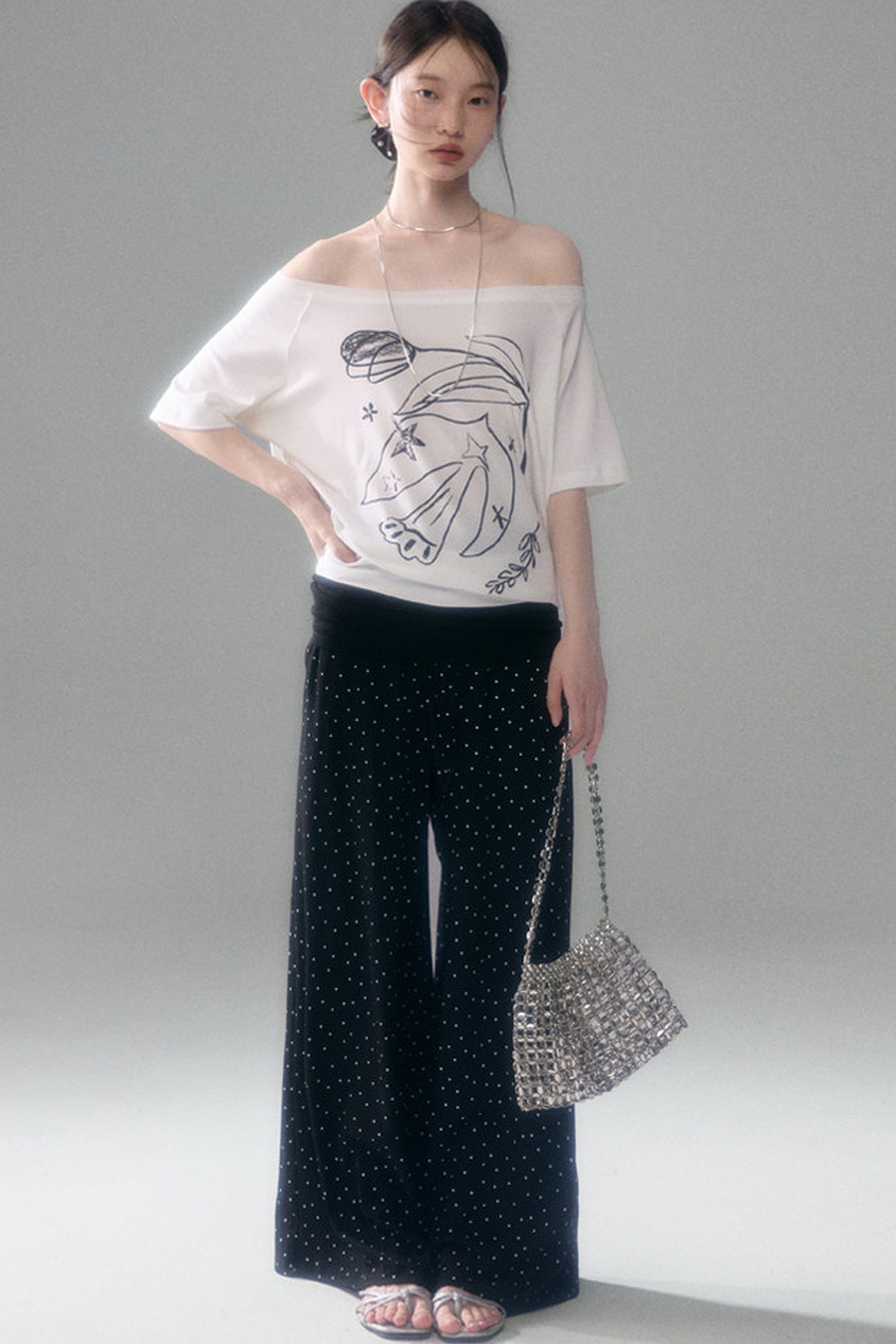 Bird And Tulip Print One-Shoulder Tencel T-Shirt