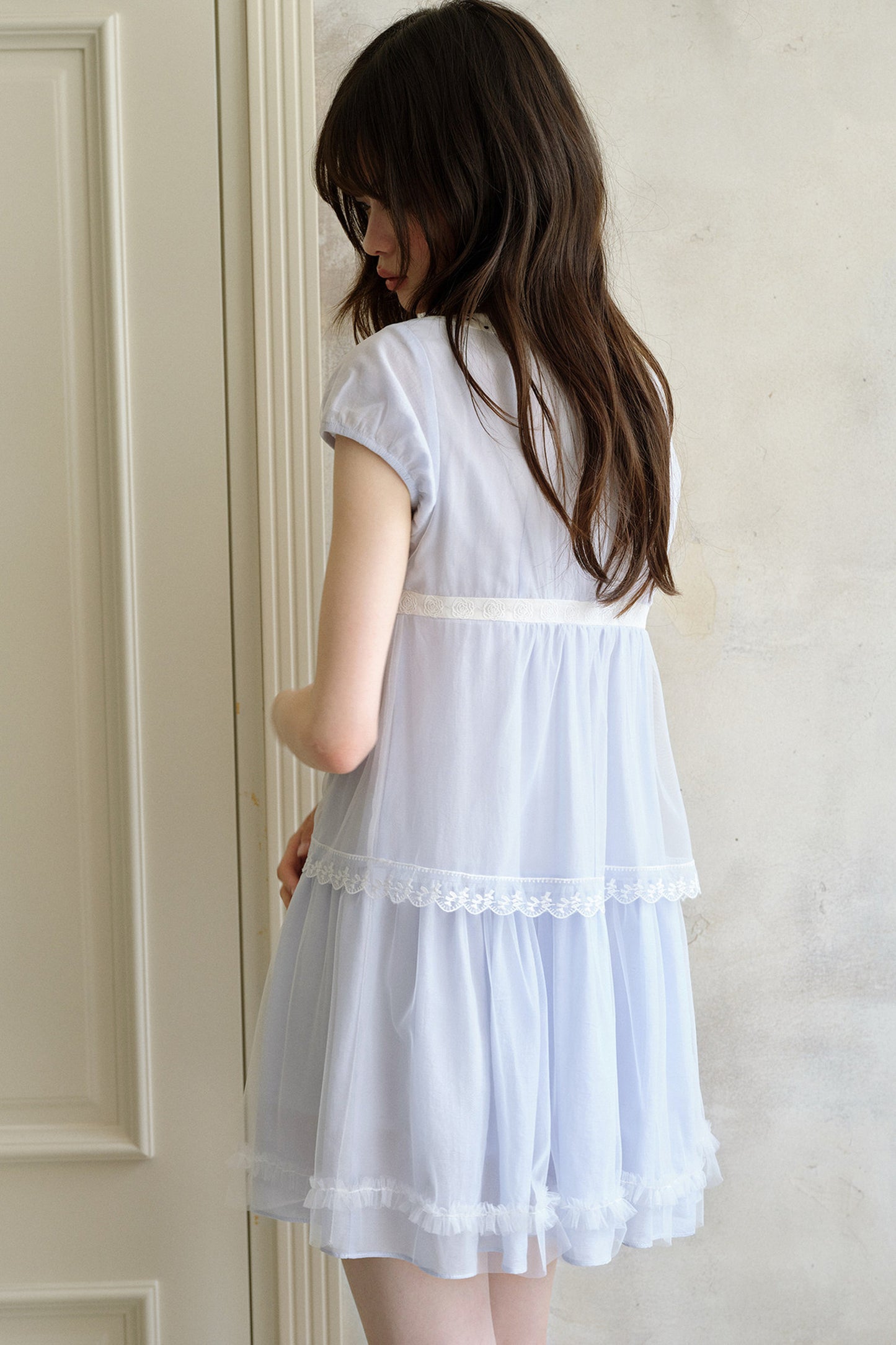Abito a balze in tulle floreale azzurro chiaro