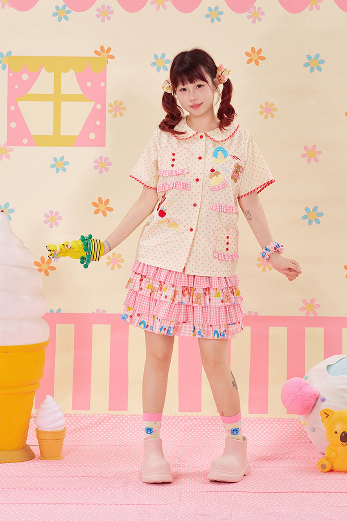 Animal Embroidery Lace Doll Collar Blouse