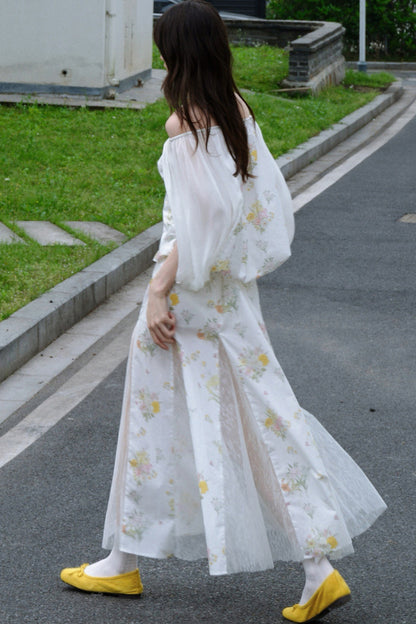 One-Shoulder-Oberteil aus floraler Gaze und Rock-Set